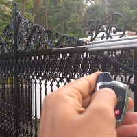 Door interlocking system